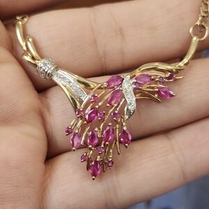 Beautiful 9 Carat Gold Neckles With Diamond And Ruby